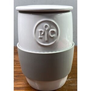 Pampered Chef Ceramic Egg Cooker w/ Silicone Sleeve&Lid #1529 White Gray NEW